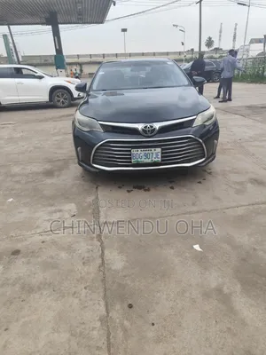 Toyota Avalon 2016 XLE Black