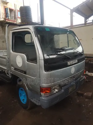 Nissan Cabstar 2002 Dump Truck