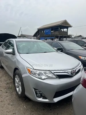 2014 Toyota Camry LE - Silver, Wadda Akawo