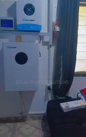 Cworth 5kWh Baturin Lithium, 4kVA Hybrid Inverter, 4x 650W Solar Panels