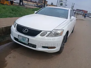 Lexus GS 300 Automatic 2006 Fari