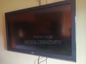 LG 32-Inch LED TV