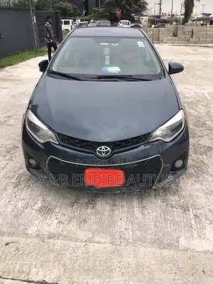 2014 Toyota Corolla Gray