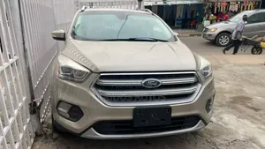 Ford Escape Titanium 2017 - Cikakken Zabi