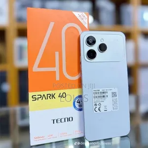 Tecno Spark 40 256GB Silver