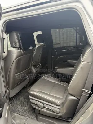 2024 Cadillac Escalade Premium Luxury Platinum 4WD SUV