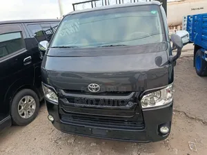Toyota HiAce 2015 Bus - Wadda Aka Shigo Da Shi