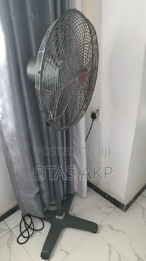 OX Fan Masana'antu 18-Inch Mai Amfani da Watanni 3