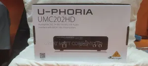 Behringer U-Phoria UMC202HD Sound Card
