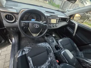 2014 Toyota RAV4 LE SUV AWD