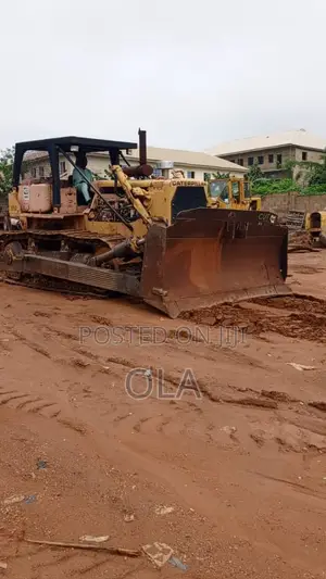 Foreign Used Caterpillar D8K Bulldozer