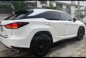 Lexus RX 350 F Sport 2017 Fari