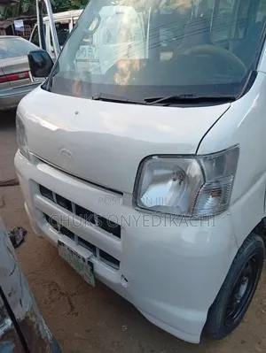 Daihatsu Hijet 2010 Fari