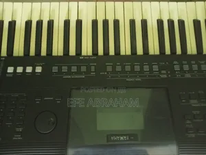 Yamaha PSR-E463 Keyboard