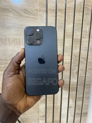Apple iPhone 15 Pro Max 256GB Baki