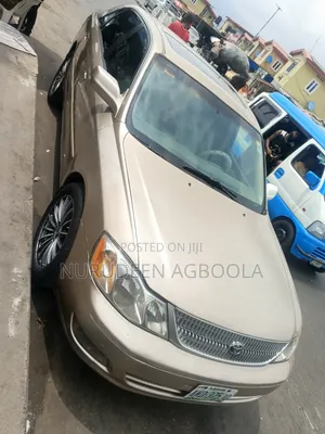 Toyota Avalon 2003 Gold