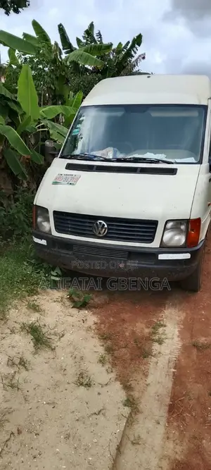 Volkswagen LT 2005 White Bus