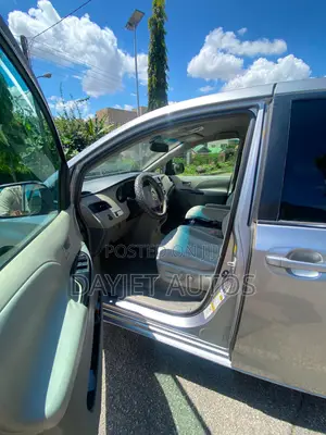 Toyota Sienna LE 8 Passenger 2011 Grey
