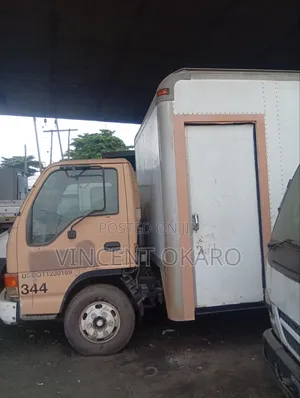 Isusu NPR Truck Mai Amfani - Siyarwa da Tuki
