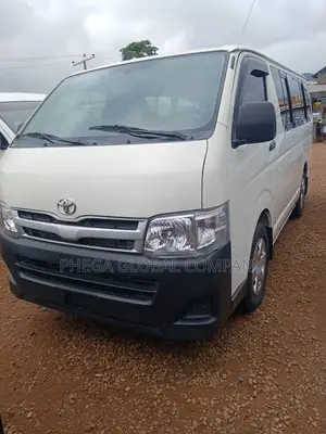2014 Toyota HiAce Bus - Kai Tsaye Daga Belgium