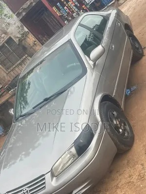 Toyota Camry 2000 Grey