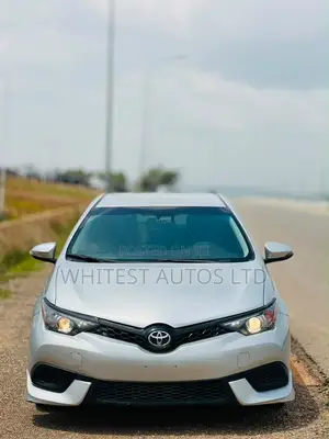 2017 Toyota Corolla LE ECO Sedan - Launin Azurfa