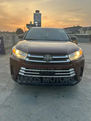 2019 Toyota Highlander Red