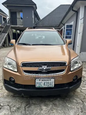 Chevrolet Captiva 2011 Gold