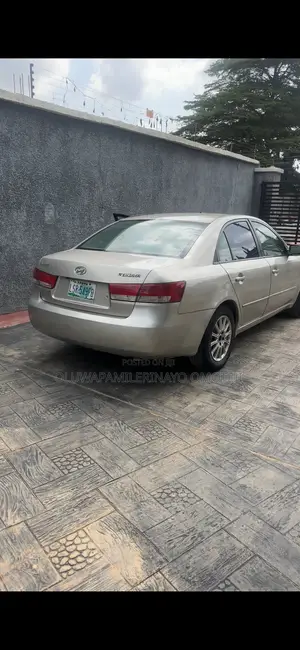 Hyundai Sonata 2008 Zinariya