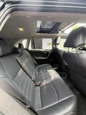 Toyota RAV4 Limited AWD Baƙar Fata 2019