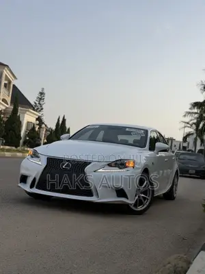 Lexus IS 300 AWD 2016 White