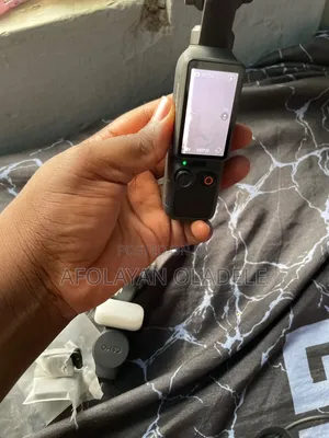DJI Osmo Pocket 4