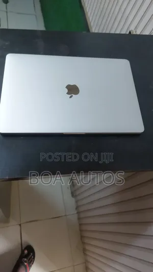 Apple MacBook 2016 13" 8GB RAM, 256GB SSD
