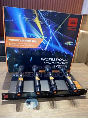 VM-4000 4-in-1 Wireless Microphone System