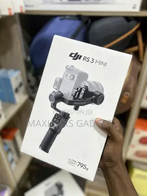DJI RS 3 Mini Gimbal Stabilizer
