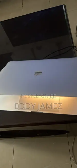 Apple MacBook Pro 2018 15" Intel Core i7 16GB RAM 512GB SSD
