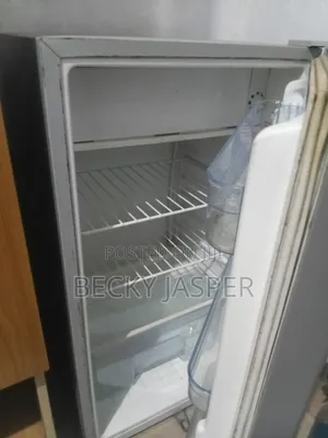 Hisense 90L Mai Ƙofa Ɗaya Karamar Firij