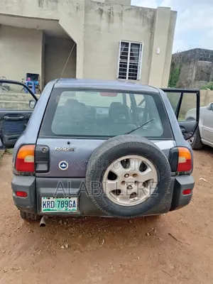 Toyota RAV4 2000 Gray SUV