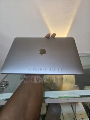 Apple MacBook Pro 2017 13" 8GB RAM, 256GB SSD