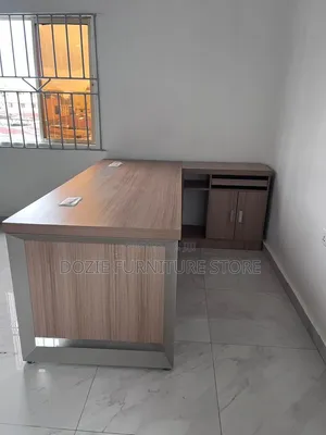 Premium Executive Office Table - Sabon Kayi