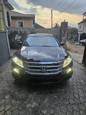 Honda Crosstour 2011 SUV 3.5 FWD Baki