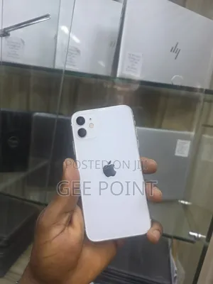 Apple iPhone 11 64GB Fari