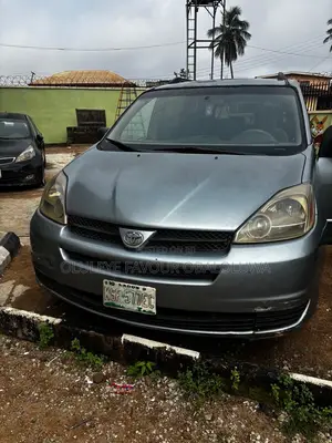 Toyota Sienna CE 2005 Grey