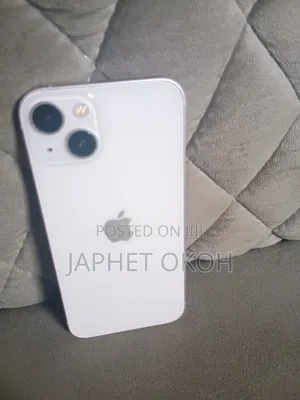 Apple iPhone 13 128GB White