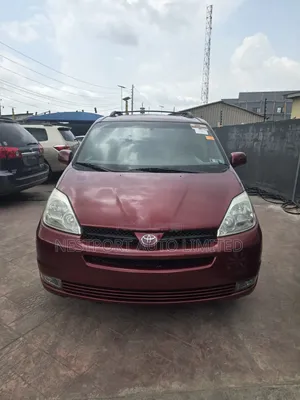 2004 Toyota Sienna XLE AWD Burgundy