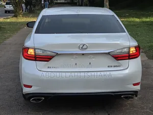 2016 Lexus ES 350 FWD Sedan - White