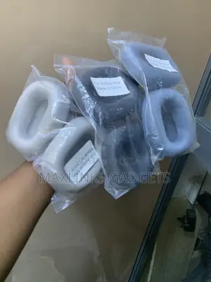 Mayar da Kwallan Kunnen Apple AirPods Max