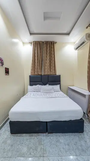 4 Bedroom Duplex Mai Cikakken Tsari Don Sawa a Osapa London