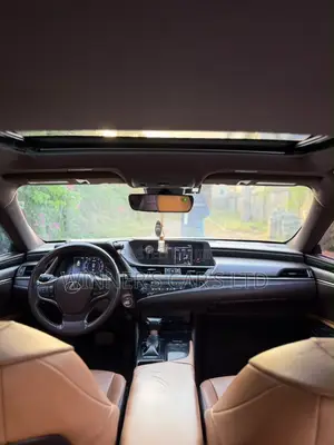 Lexus ES 350 2019 Fari