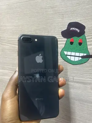 Apple iPhone 8 Plus 64GB Baki